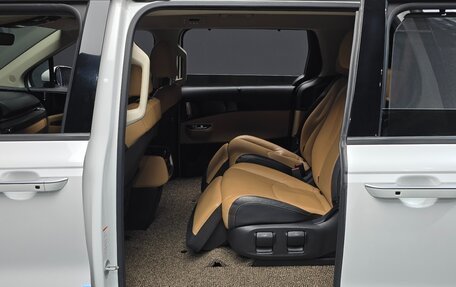 KIA Carnival, 2021 год, 3 070 000 рублей, 10 фотография