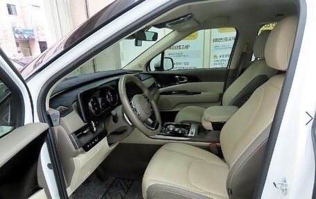 KIA Carnival, 2022 год, 7 663 897 рублей, 5 фотография