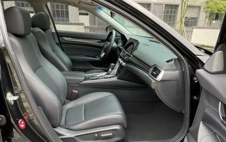 Honda Accord IX рестайлинг, 2022 год, 1 850 000 рублей, 11 фотография