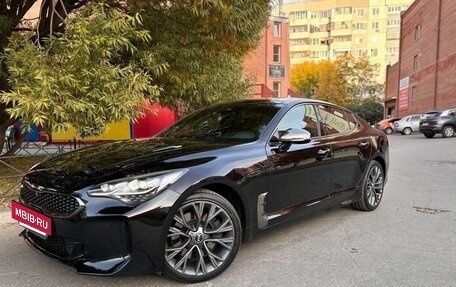 KIA Stinger I, 2018 год, 21 фотография