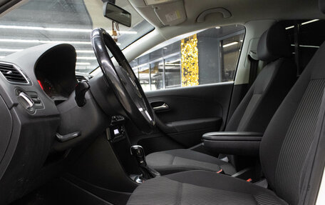Volkswagen Polo VI (EU Market), 2012 год, 799 000 рублей, 11 фотография