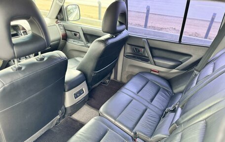 Mitsubishi Pajero III рестайлинг, 2006 год, 835 000 рублей, 13 фотография