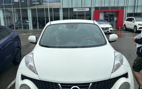 Nissan Juke II, 2013 год, 990 000 рублей, 2 фотография