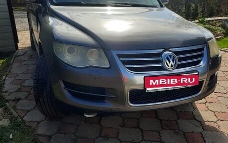 Volkswagen Touareg III, 2009 год, 985 000 рублей, 2 фотография