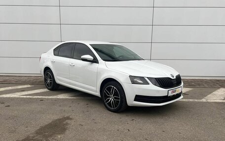 Skoda Octavia, 2017 год, 997 000 рублей, 3 фотография