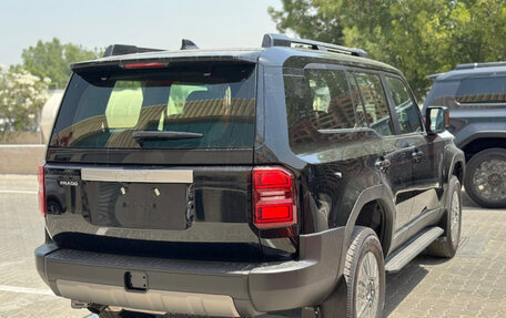 Toyota Land Cruiser Prado, 2024 год, 6 700 000 рублей, 4 фотография