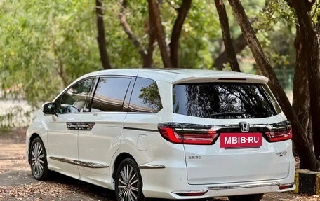 Honda Elysion, 2022 год, 3 240 000 рублей, 5 фотография