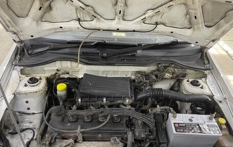 Nissan March II, 2001 год, 220 000 рублей, 10 фотография