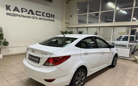 Hyundai Solaris II рестайлинг, 2013 год, 940 000 рублей, 2 фотография
