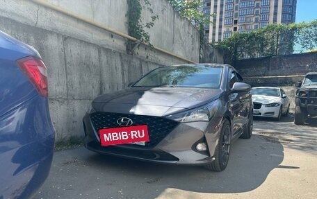 Hyundai Solaris II рестайлинг, 2021 год, 1 770 000 рублей, 3 фотография