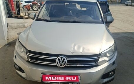 Volkswagen Tiguan I, 2012 год, 1 100 000 рублей, 1 фотография