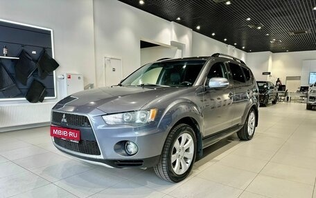 Mitsubishi Outlander III рестайлинг 3, 2011 год, 890 000 рублей, 1 фотография