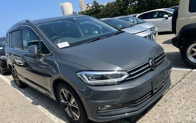 Volkswagen Touran III, 2022 год, 1 560 000 рублей, 1 фотография