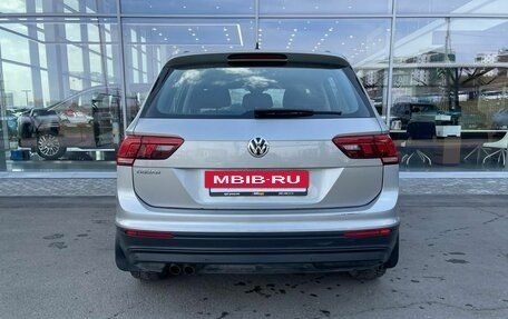 Volkswagen Tiguan II, 2019 год, 2 470 000 рублей, 5 фотография