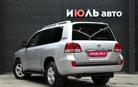 Toyota Land Cruiser 200, 2011 год, 3 240 000 рублей, 4 фотография