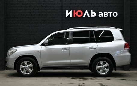 Toyota Land Cruiser 200, 2011 год, 3 240 000 рублей, 7 фотография