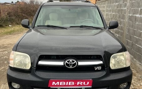 Toyota Sequoia II рестайлинг, 2005 год, 500 000 рублей, 1 фотография