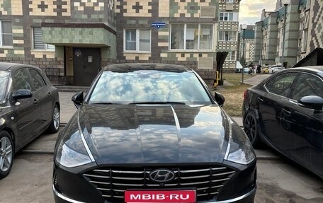 Hyundai Sonata VIII, 2021 год, 2 750 000 рублей, 1 фотография