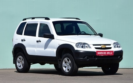 Chevrolet Niva I рестайлинг, 2018 год, 829 000 рублей, 6 фотография