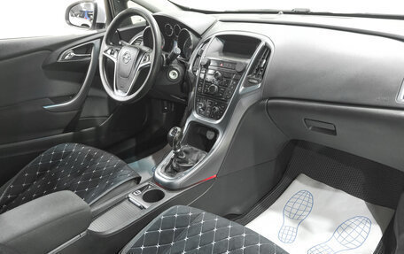 Opel Astra J, 2011 год, 789 000 рублей, 7 фотография