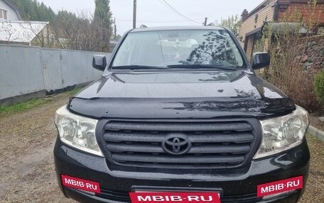 Toyota Land Cruiser 200, 2011 год, 2 998 000 рублей, 2 фотография