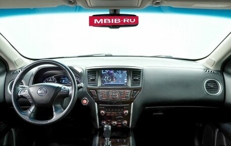 Nissan Pathfinder, 2015 год, 1 800 000 рублей, 9 фотография