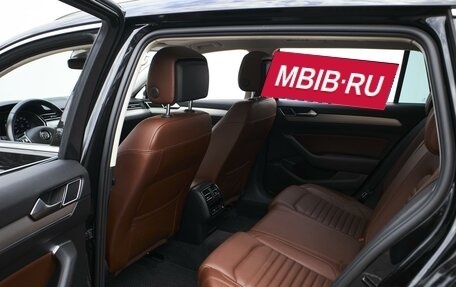 Volkswagen Passat B8 рестайлинг, 2018 год, 2 399 000 рублей, 13 фотография