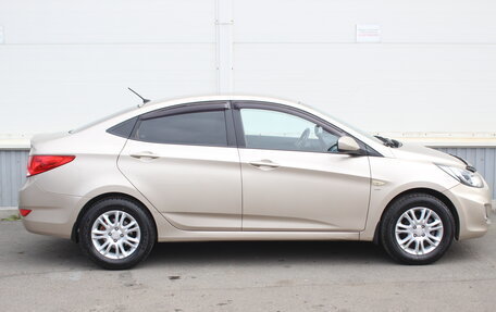 Hyundai Solaris II рестайлинг, 2012 год, 725 000 рублей, 7 фотография