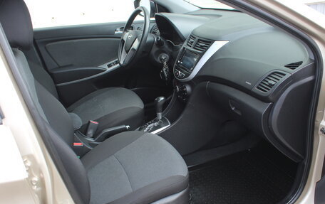 Hyundai Solaris II рестайлинг, 2012 год, 725 000 рублей, 8 фотография