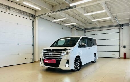 Toyota Noah III, 2014 год, 2 049 000 рублей, 1 фотография
