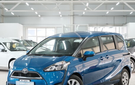 Toyota Sienta II, 2015 год, 1 449 000 рублей, 2 фотография