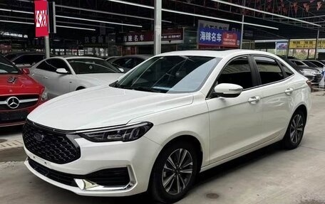 Ford Escort, 2021 год, 1 190 000 рублей, 1 фотография