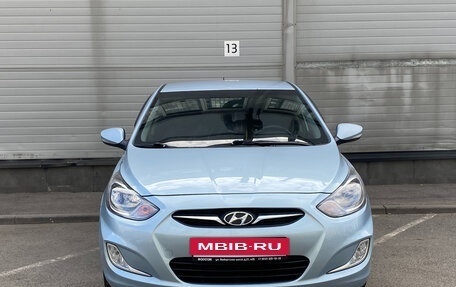 Hyundai Solaris II рестайлинг, 2012 год, 599 000 рублей, 2 фотография