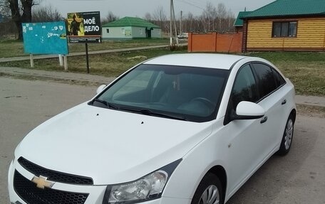 Chevrolet Cruze II, 2010 год, 600 000 рублей, 2 фотография