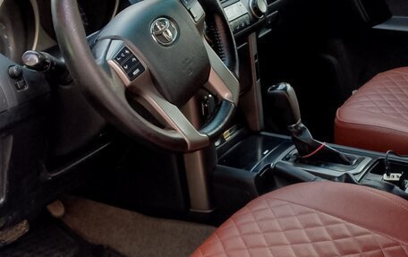 Toyota Land Cruiser Prado 150 рестайлинг 2, 2011 год, 3 250 000 рублей, 4 фотография