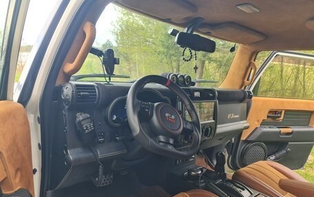 Toyota FJ Cruiser, 2012 год, 4 800 000 рублей, 5 фотография