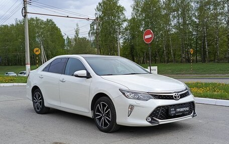 Toyota Camry, 2017 год, 2 190 000 рублей, 3 фотография