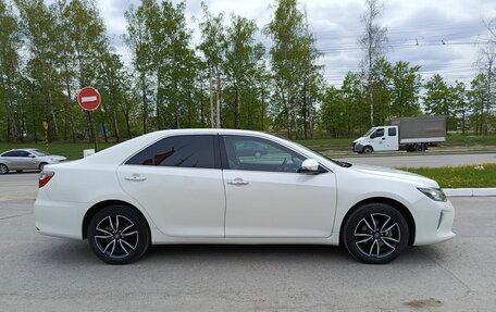 Toyota Camry, 2017 год, 2 190 000 рублей, 4 фотография