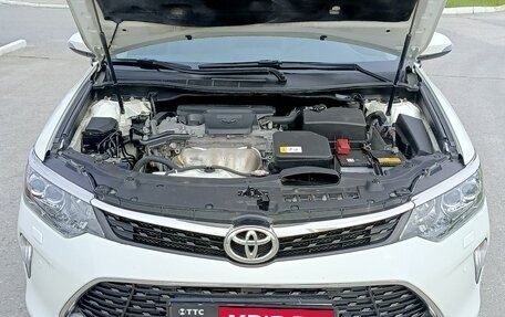 Toyota Camry, 2017 год, 2 190 000 рублей, 9 фотография