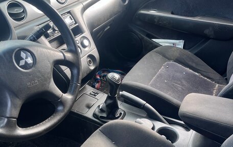 Mitsubishi Outlander III рестайлинг 3, 2006 год, 330 000 рублей, 6 фотография