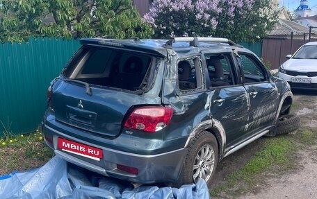 Mitsubishi Outlander III рестайлинг 3, 2006 год, 330 000 рублей, 5 фотография