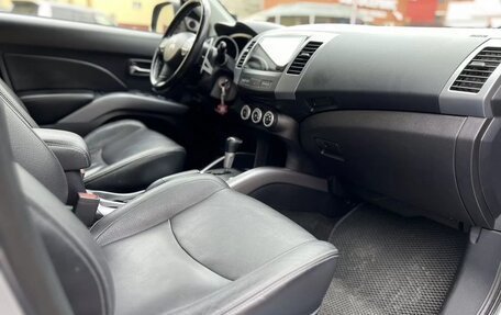 Mitsubishi Outlander III рестайлинг 3, 2007 год, 1 490 000 рублей, 4 фотография