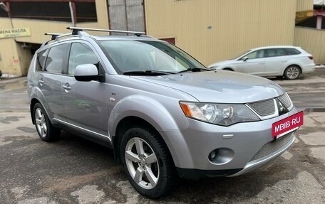 Mitsubishi Outlander III рестайлинг 3, 2007 год, 1 490 000 рублей, 3 фотография