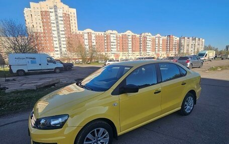 Volkswagen Polo VI (EU Market), 2019 год, 900 000 рублей, 2 фотография