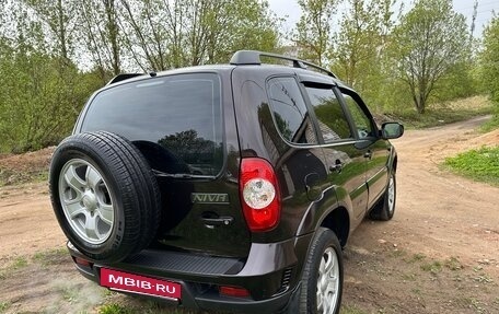 Chevrolet Niva I рестайлинг, 2010 год, 620 000 рублей, 9 фотография
