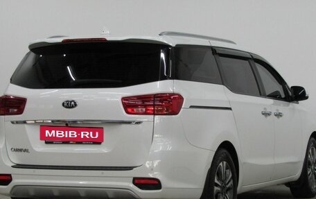 KIA Carnival III, 2019 год, 2 915 000 рублей, 5 фотография