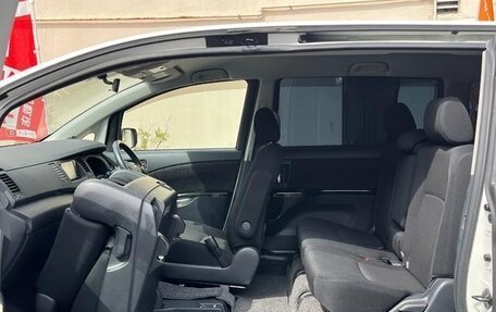 Toyota ISis I, 2016 год, 980 090 рублей, 8 фотография
