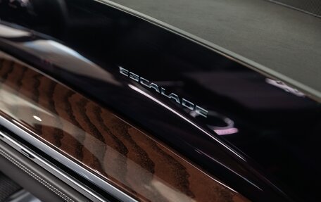 Cadillac Escalade V, 2025 год, 23 900 000 рублей, 15 фотография