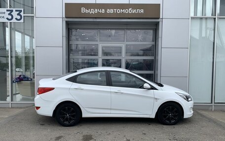 Hyundai Solaris II рестайлинг, 2016 год, 990 000 рублей, 4 фотография