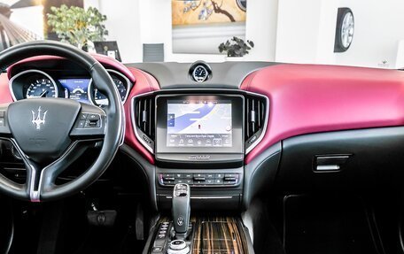 Maserati Ghibli, 2019 год, 6 500 000 рублей, 9 фотография